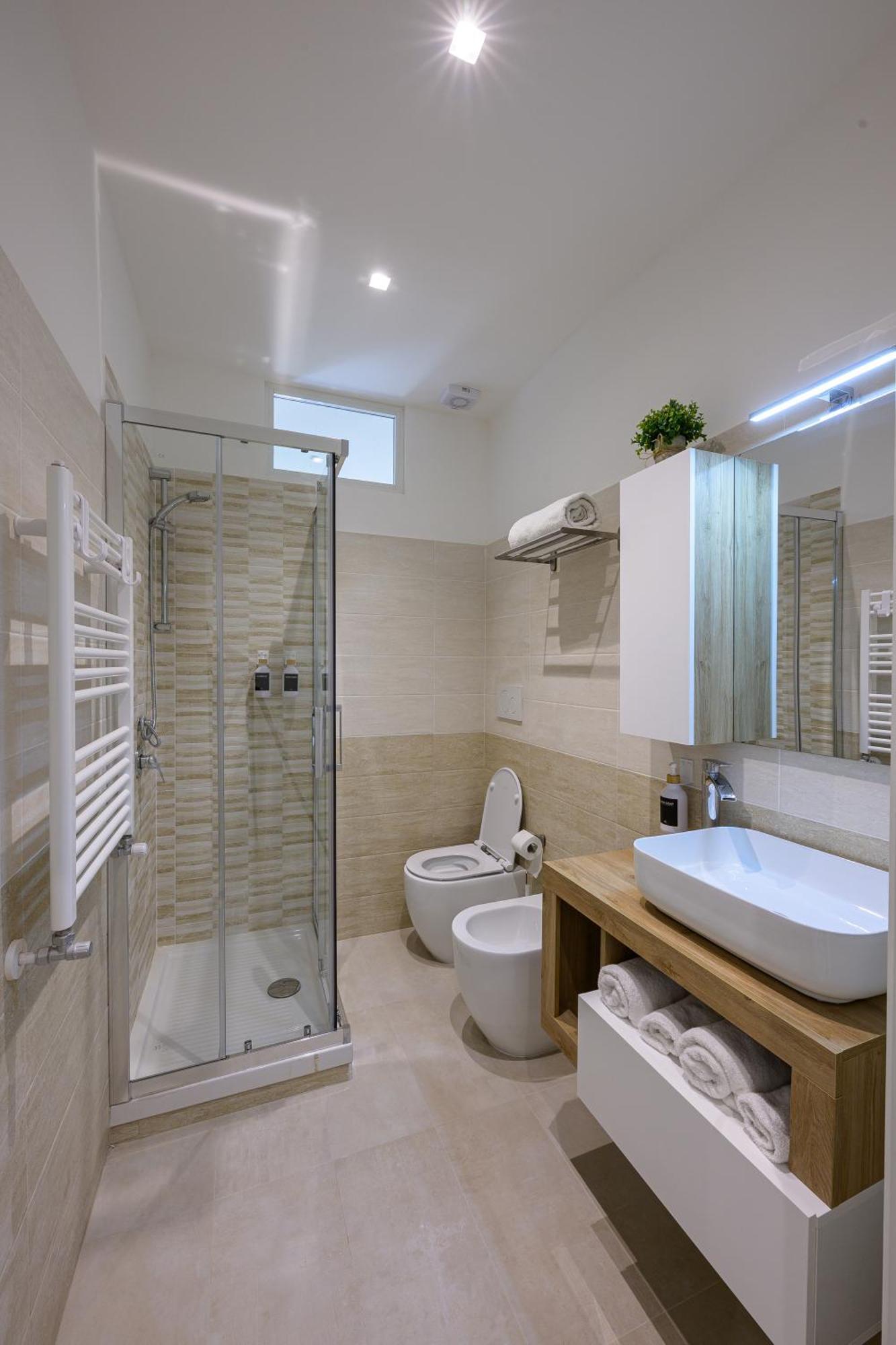 Luxury Domus- Metro Malatesta Appartement